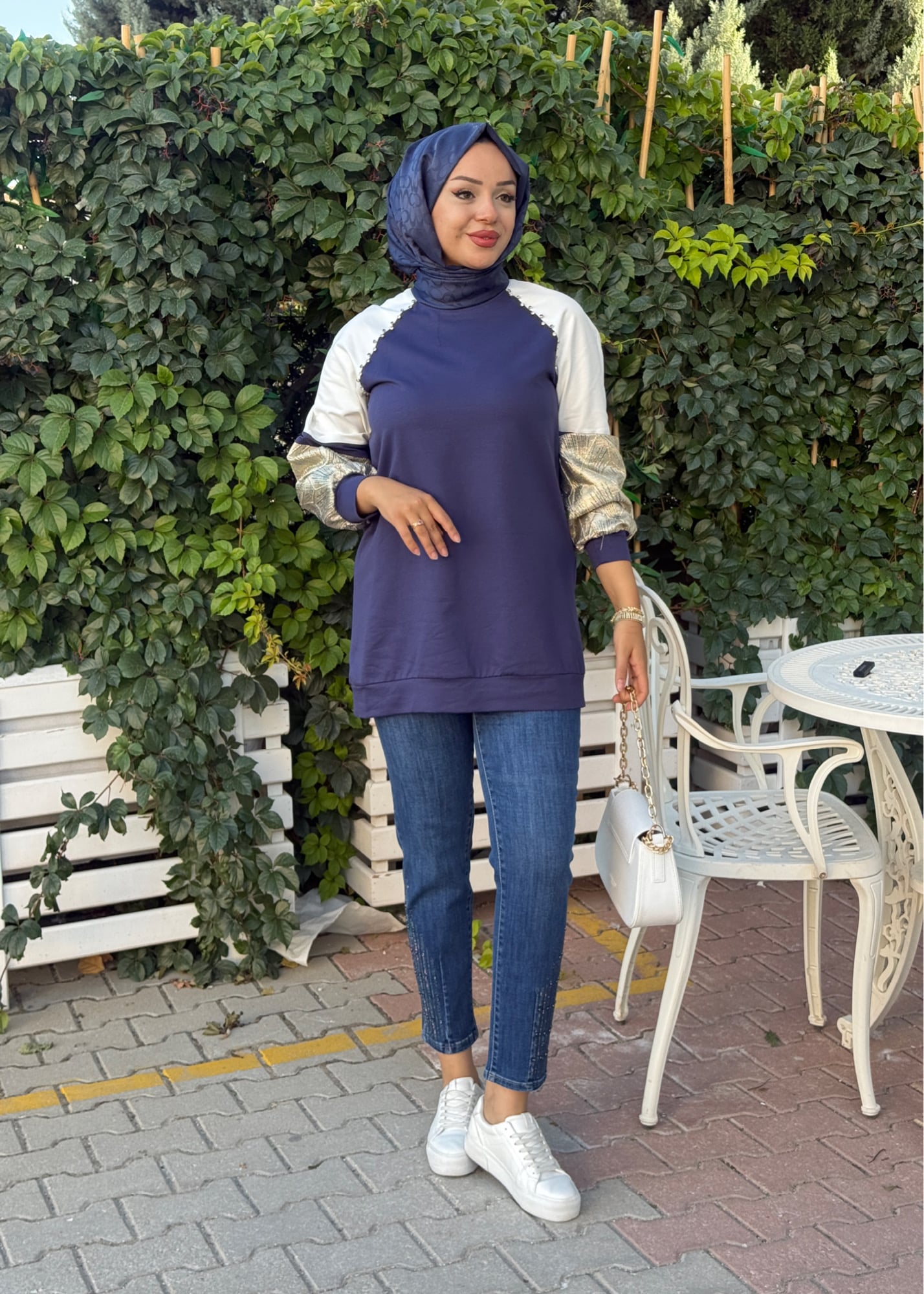 Bm istanbul taşli sweat