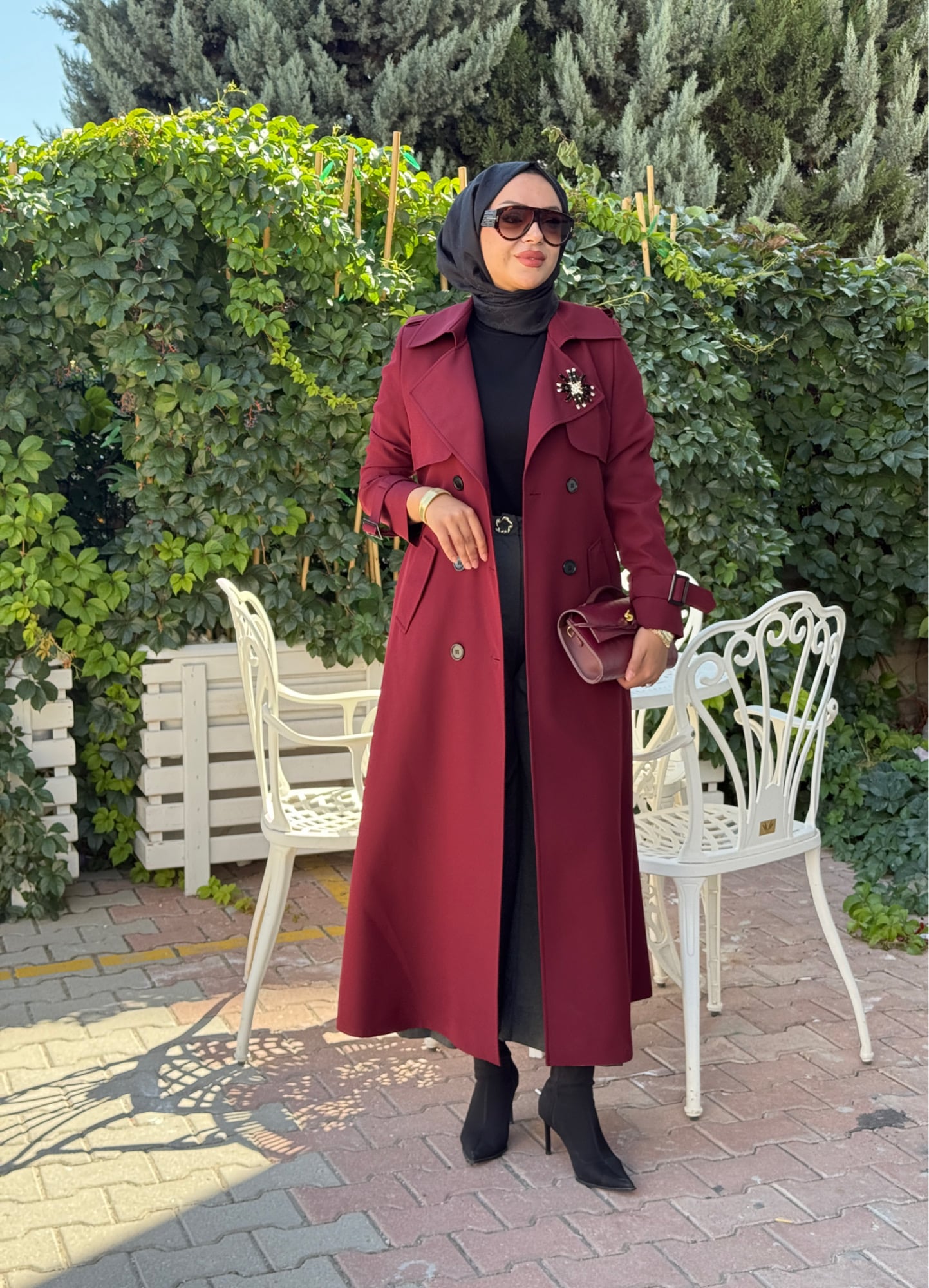 Missemramiss yakasi broş detayli trençkot